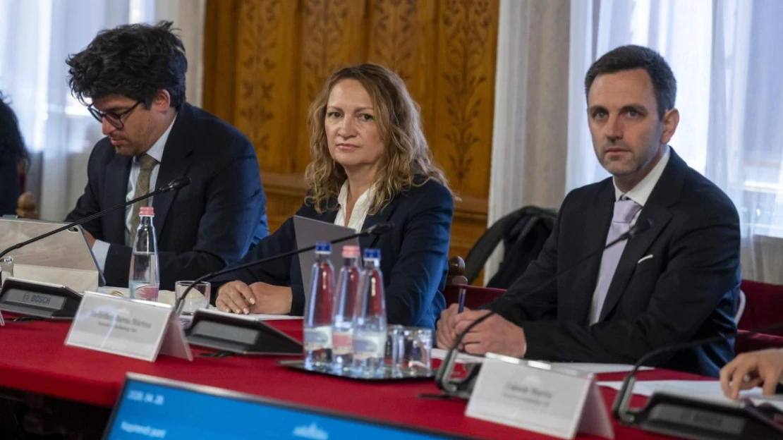 Kiderült, kit jelöl a Fidesz a parlament alelnökének, miután Magyar megüzente: Szijjártót nem szavazzák meg