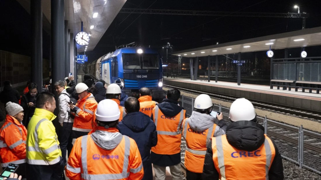 Váratlan helyről érkezett panasz arra a kőre, amit Orbán apja szállított a Budapest-Belgrád vasúthoz
