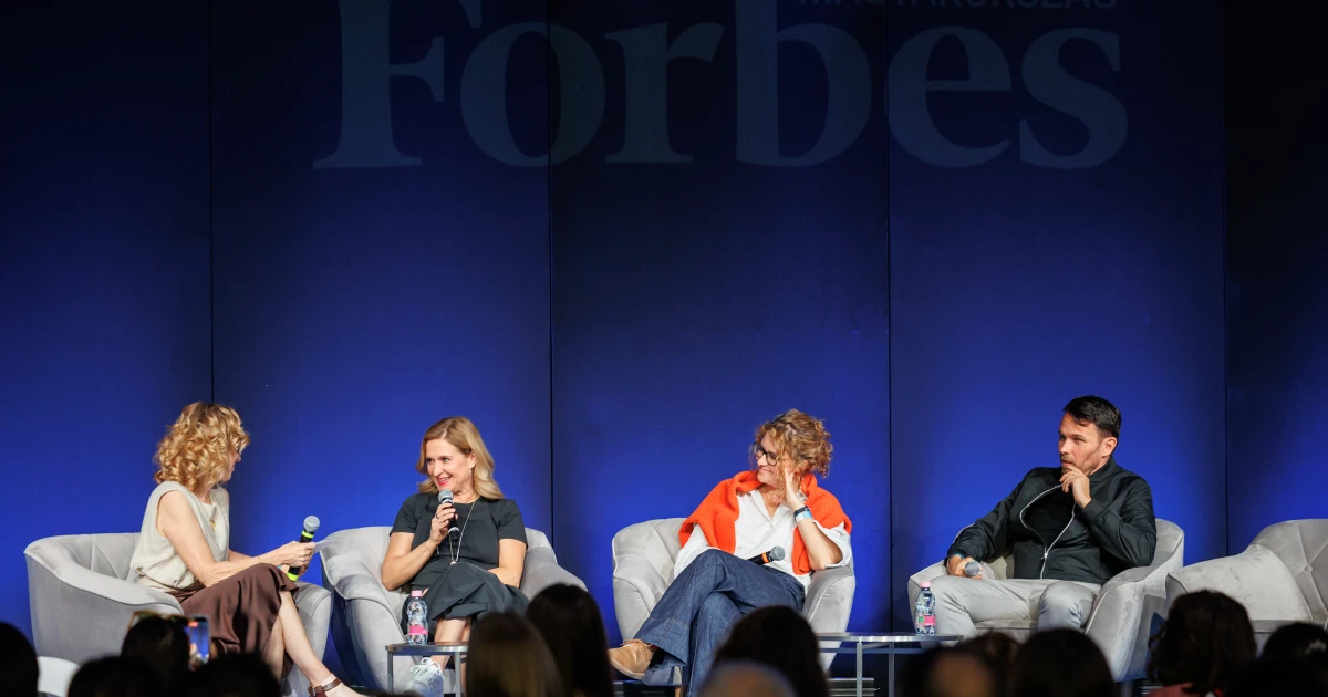 „Ezt így tovább nem” – mondta egy ponton Árvai Eszter, Veiszer Alinda és Lengyel Tamás is. A Forbes Flow színpadán elárulták, mi jött utána