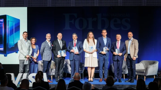 Csányi Péter lett a fődíjas a Forbes és a Visa banki díjátadóján