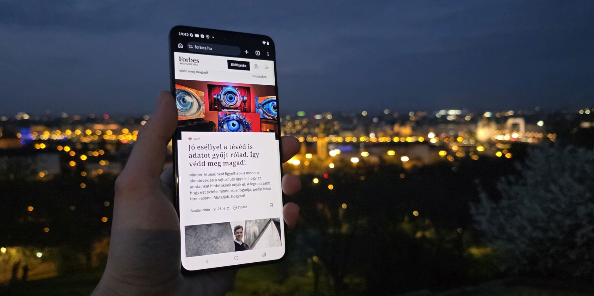 Szokatlan irányba nyit a mobilok ősanyja: AI-nyaklánc foglalná össze a megbeszéléseinket