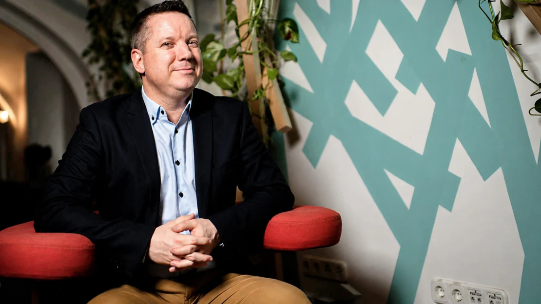 2017-ben még mint egy külföldi multi vezére szólt be Orbánnak, most átveszi a Belügyminisztériumot