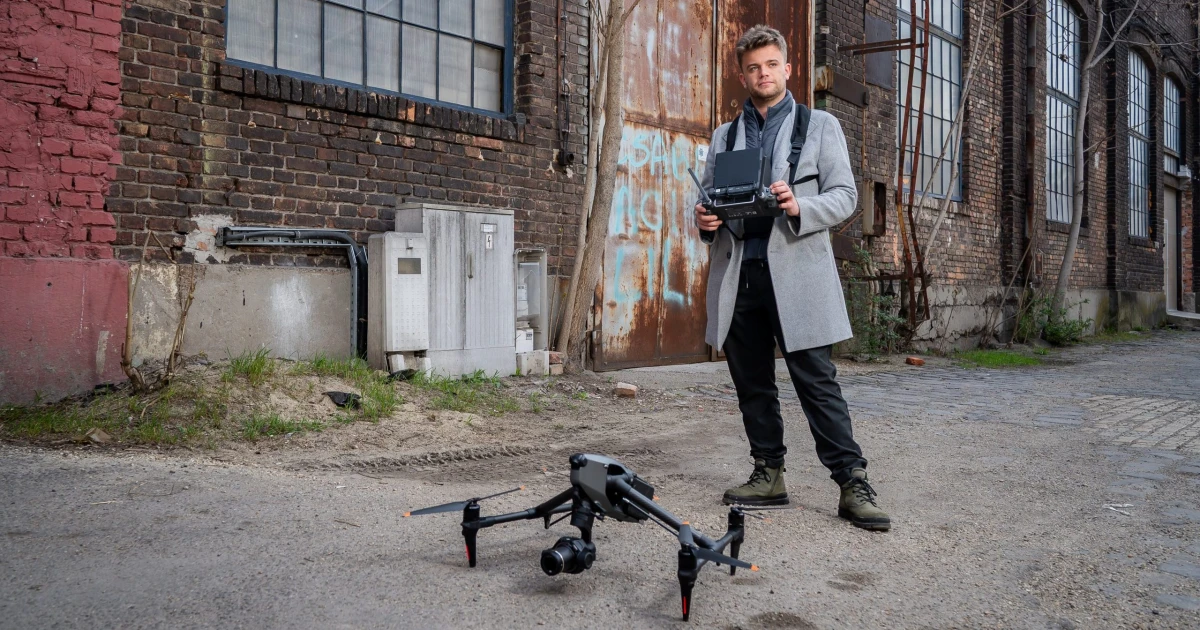 Azahriah is felfigyelt rá, a 21 éves Oszi most mégis a drónos védelem felé fordul – állami befektetéssel