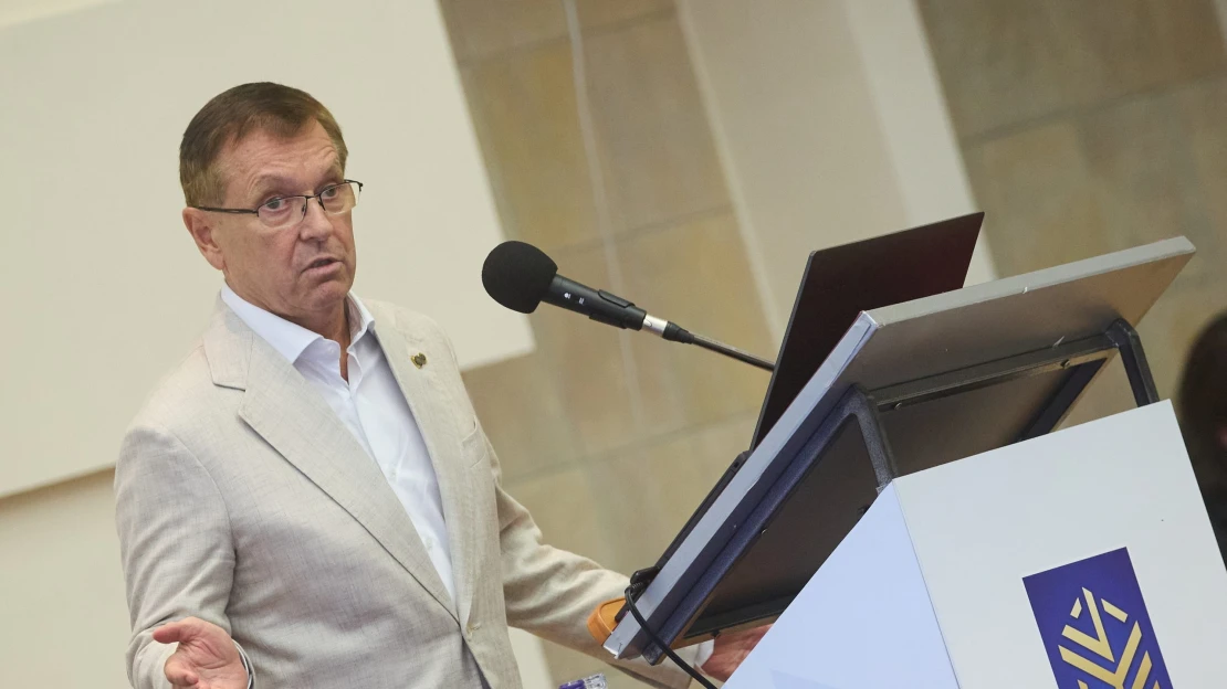 Újabb front az MNB körüli vitában: Matolcsy keményen visszaszólt Simornak