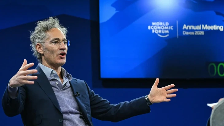 A soft powernek lőttek, kell a sorkatonaság, az atomkorszaknak vége. Az egyik legmegosztóbb AI-cég vezetője kiadta 22 pontos manifesztóját arról, milyen világ jön