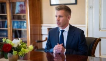 Mutatjuk, mely osztrák cégvezetőkkel találkozhat Magyar Péter Bécsben