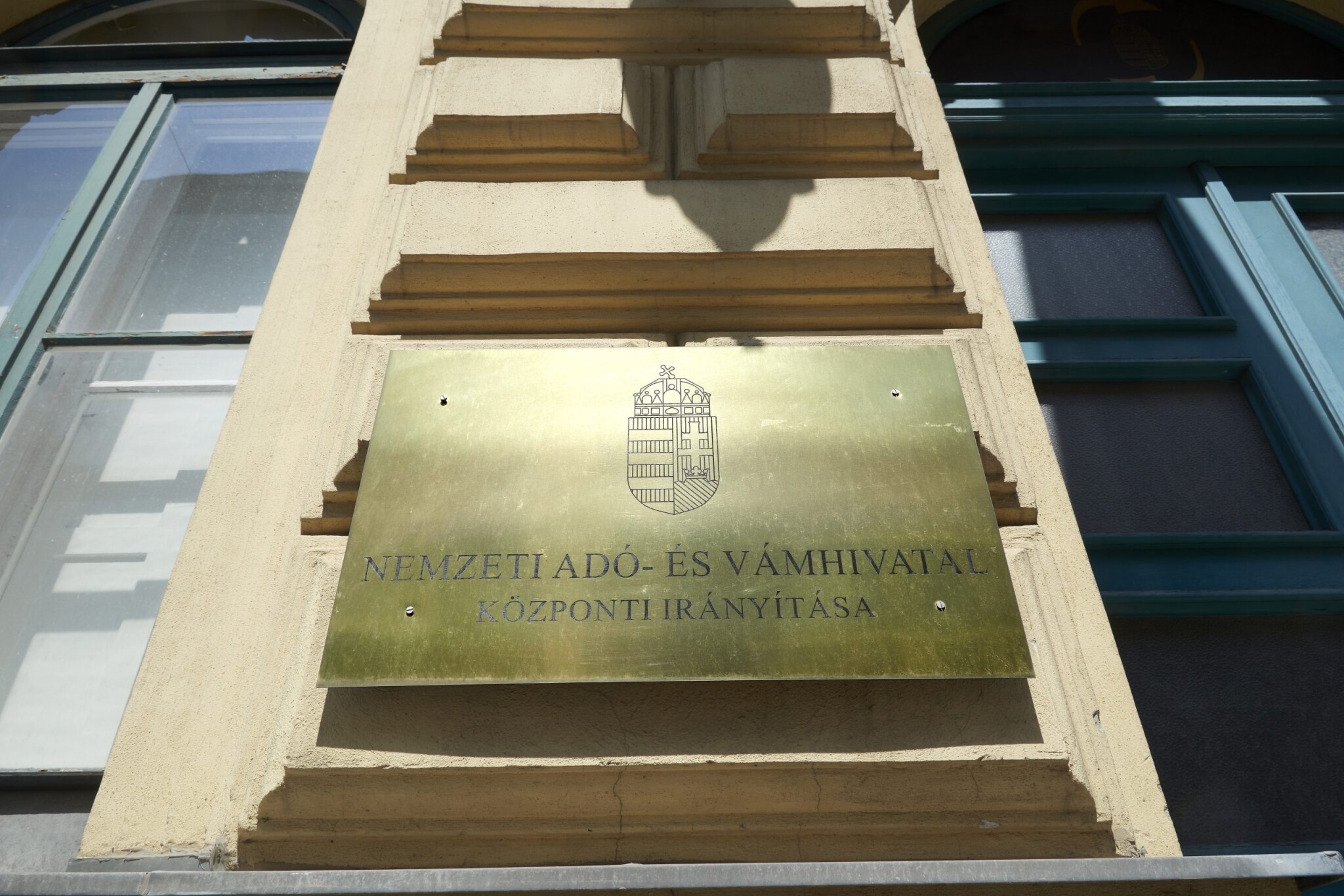 Újabb felmentés a NAV-nál: rövid idő alatt több vezetőt is lecseréltek