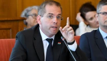 Ruff Bálint első miniszteri interjúja: Az EU hagyta, hogy egy nagyon szűk csoport elfoglaljon egy országot