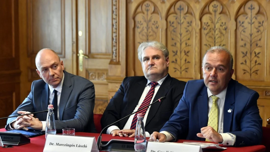 Ő lehet a katalán népi művészetes hasonlattal leírt ügyvéd, aki segítette K. Endre kegyelmi kérvényét