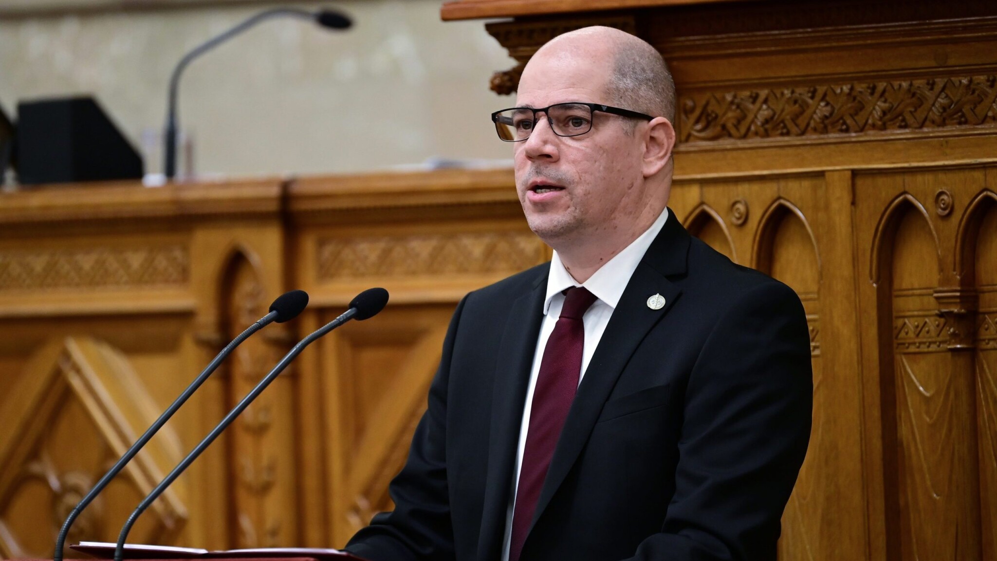 Aranykonvojügy: durva belső figyelmeztetés szivárgott ki