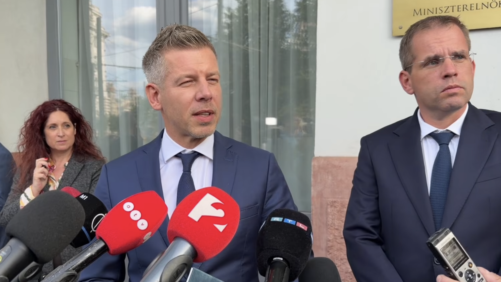 Magyar Péter két szóval kommentálta, hogy Mészáros cégének kommunikációs embere lesz az M1 Híradó főszerkesztője