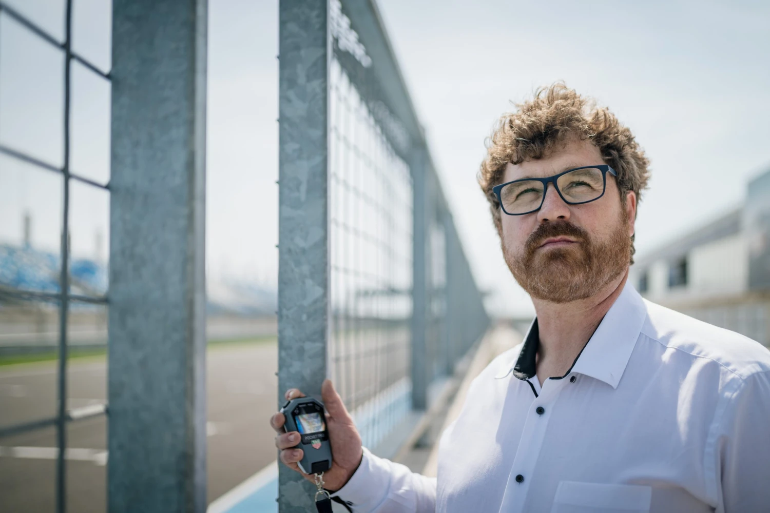 „Ha hibázunk, karriereket nyírhatunk ki” – betették tétnek egy csepeli panel árát, és nagyot nyertek rajta. A Chronomoto lehetetlen helyzetekből épített üzletet