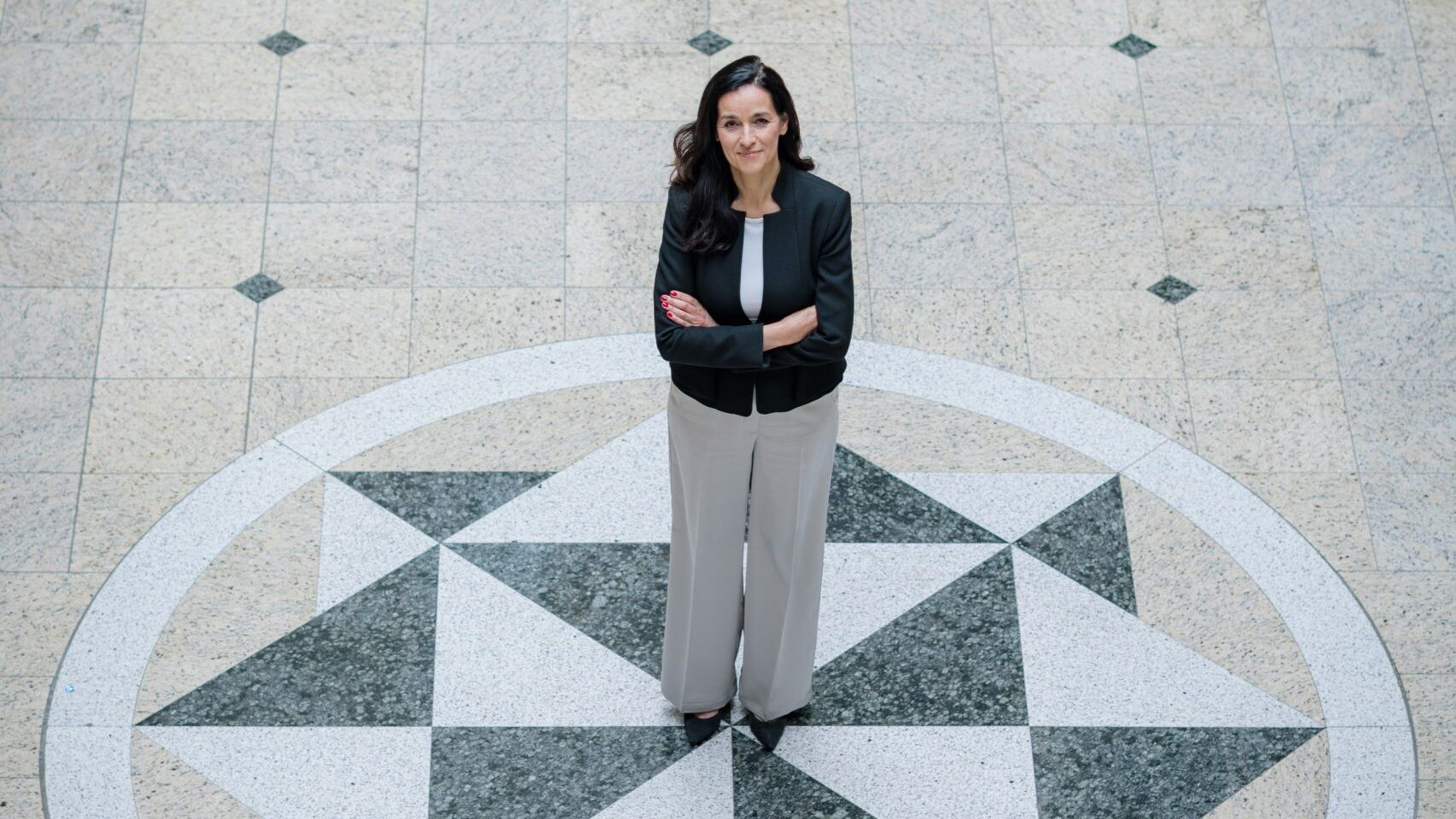 Orbán Anita: Iratokat daráltak le a Külügyminisztériumban, magángépekre is súlyos pénzek mentek el