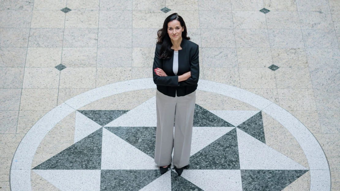 Orbán Anita: Iratokat daráltak le a Külügyminisztériumban, magángépekre is súlyos pénzek mentek el