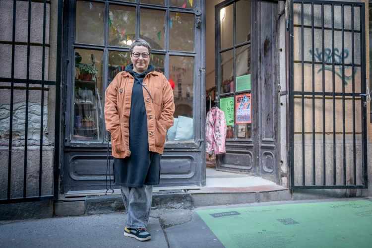 „Ez soha nem lesz egy Váci utca, de nem is ez a cél.” Így élesztik fel a Népszínház környéki üzleteket_24