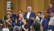 Eddig Csányi Sándor jobbkezeként ismertük, most egy második Fesztiválzenekaron dolgozik