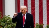 Trump a legújabb mániája miatt lényegében még a Fehér Házat is „ELLENSÉGNEK” bélyegezte