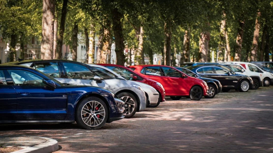 Nagy változás jön a budapesti parkolásban, eltűnnek a pénznyelők