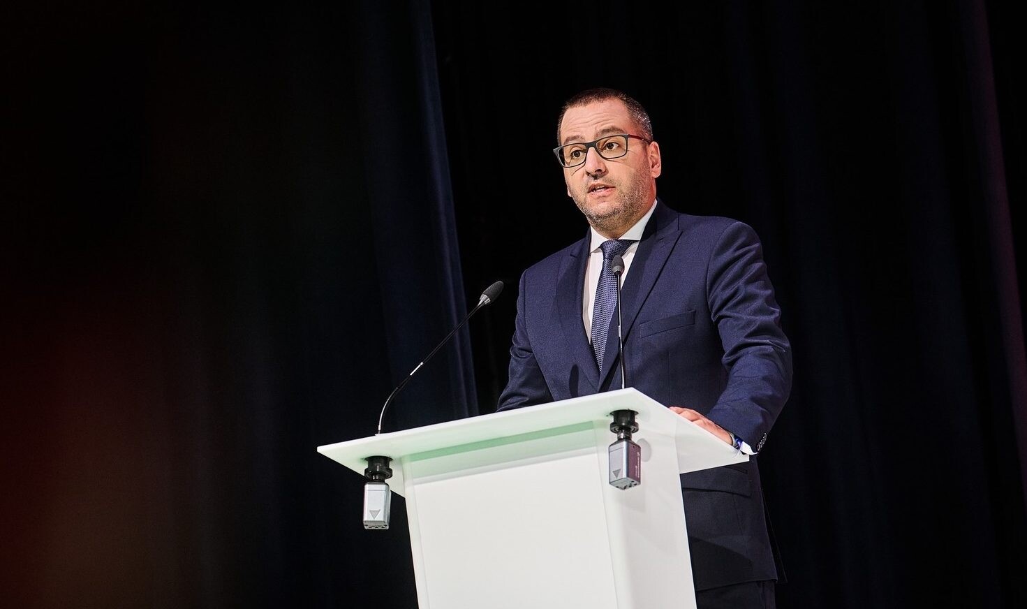 Milliárdokat költött Balásy cégeinél a bármilyen eredményt felmutatni képtelen hivatal