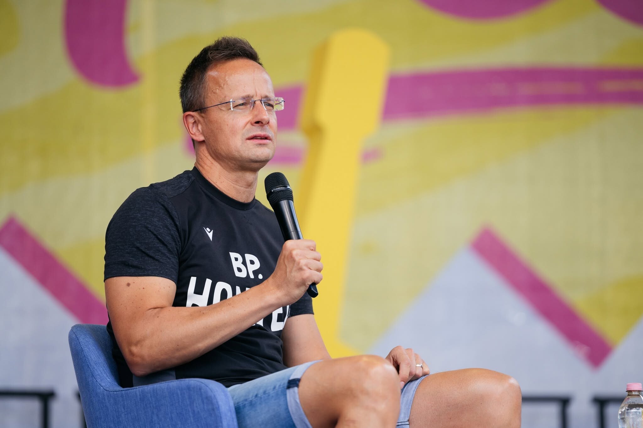 Nyilvánosságra hozták Szijjártó Péter magángépes útjainak költségeit: ennyiből repült a volt miniszter