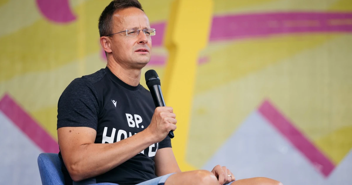 Nyilvánosságra hozták Szijjártó Péter magángépes útjainak költségeit: ennyiből repült a volt miniszter