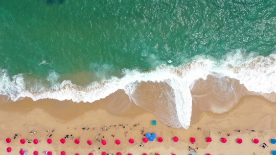 Túltolt szabályozás: ezért tiltják be a napernyőket egy olasz strandon
