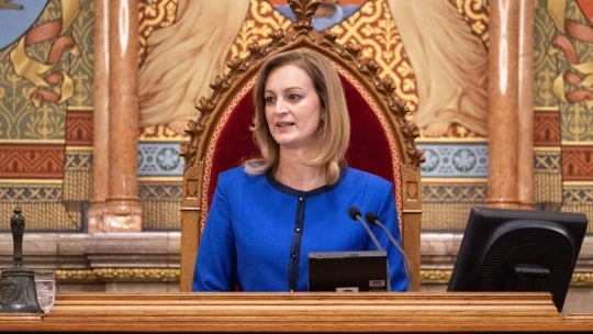„Egy korrupcióban érdekelt hatalom érdekét szolgálta.” Első vagyonnyilatkozata után reformot ígért az egyik legbefolyásosabb magyar nő
