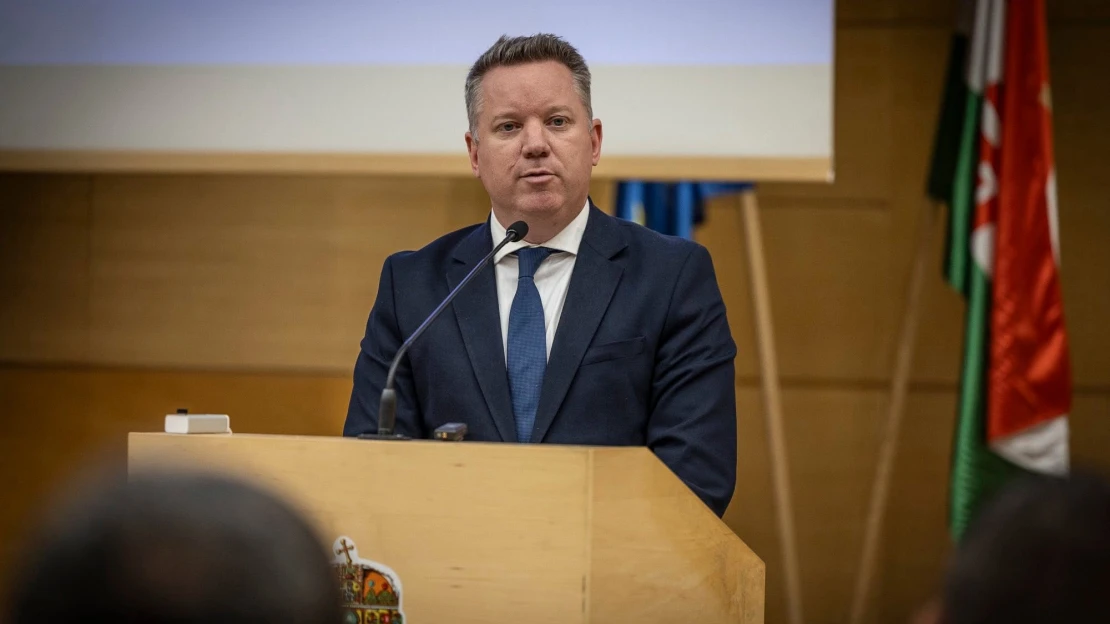 Megszólalt a miniszter a migrációs paktumról, ez várható az ügyben