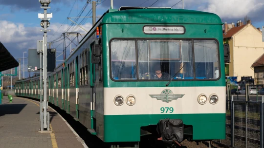Jöhet a nagy HÉV-csere: ekkorra ígéri a 42 új szerelvényt a kormány