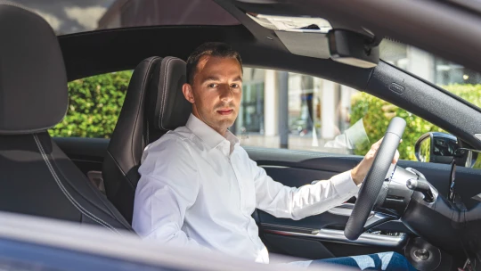 A Mercedes-Benzt nem csak megérteni kell – érezni is