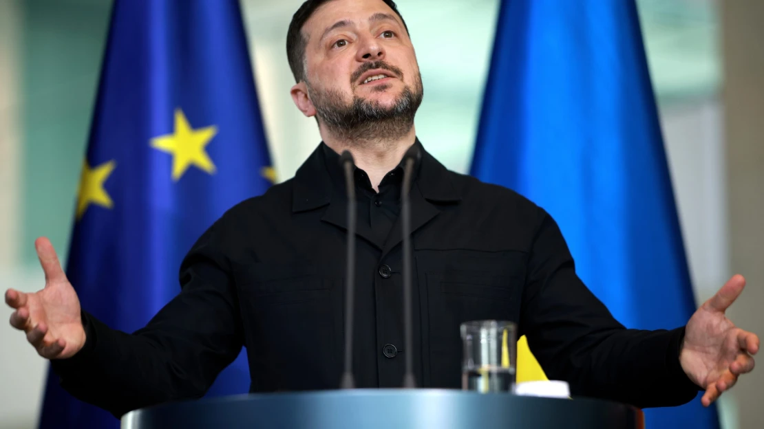 Döntött az EU: több milliárd eurós hitelt szabadít fel Kijevnek, szankciókkal is készülnek