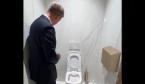 A NER újabb emblematikus helyszínéről jelentkezett be Magyar Péter