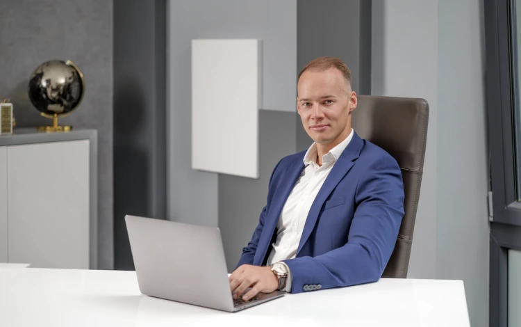 Szakmából stratégia: Vörös Imre és a Reha-Corpus Csoport átalakulása