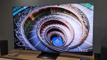 Magyarországra is befutott a friss technológia, de vajon miért kellenek egy tévébe szuperkvantumpontok?