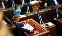 Megszavazták a módosítást, mely szerint nem lehet többé miniszterelnök Orbán Viktor