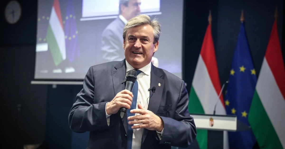 Nem áll le az átalakítás, újabb két vezetőt hívott vissza Kapitány István