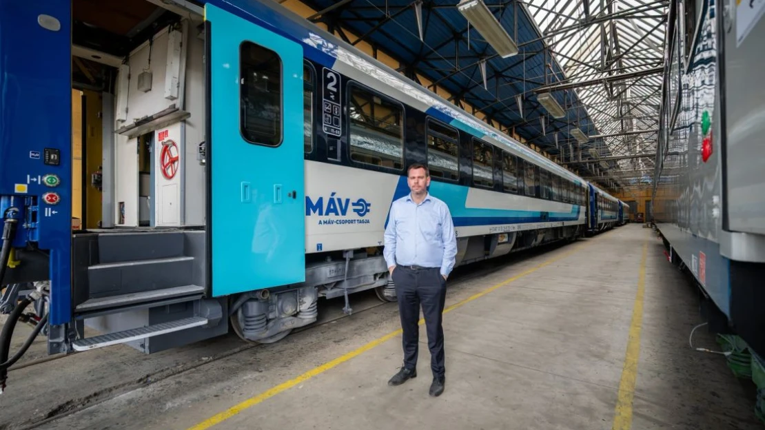 Balatoni vasúti fejlesztést jelentett be Vitézy Dávid