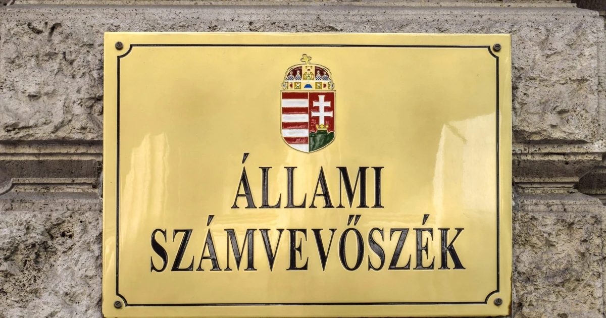 Költségvetési csalás gyanúja és milliárdos kifizetések miatt lépett az ÁSZ