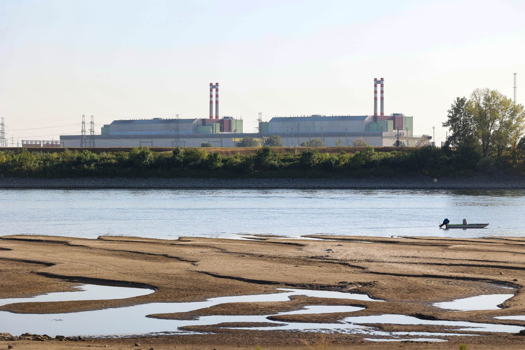 Hőségriadót rendelt el a kormány, energiakorlátozás is jöhet