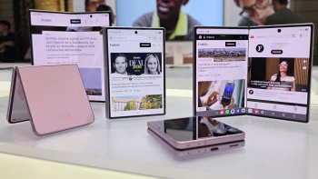 Átformálja a hajtogatható telefonokat a világ legnagyobb gyártója