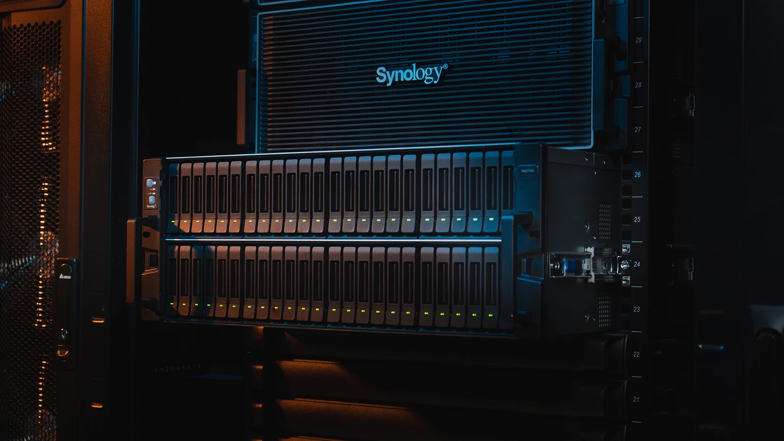 Rég kinőtte a lakásokat az IT-szakemberek kedvenc otthoni tárolója: a Synology ma már a nagyvállalati piacot hódítja