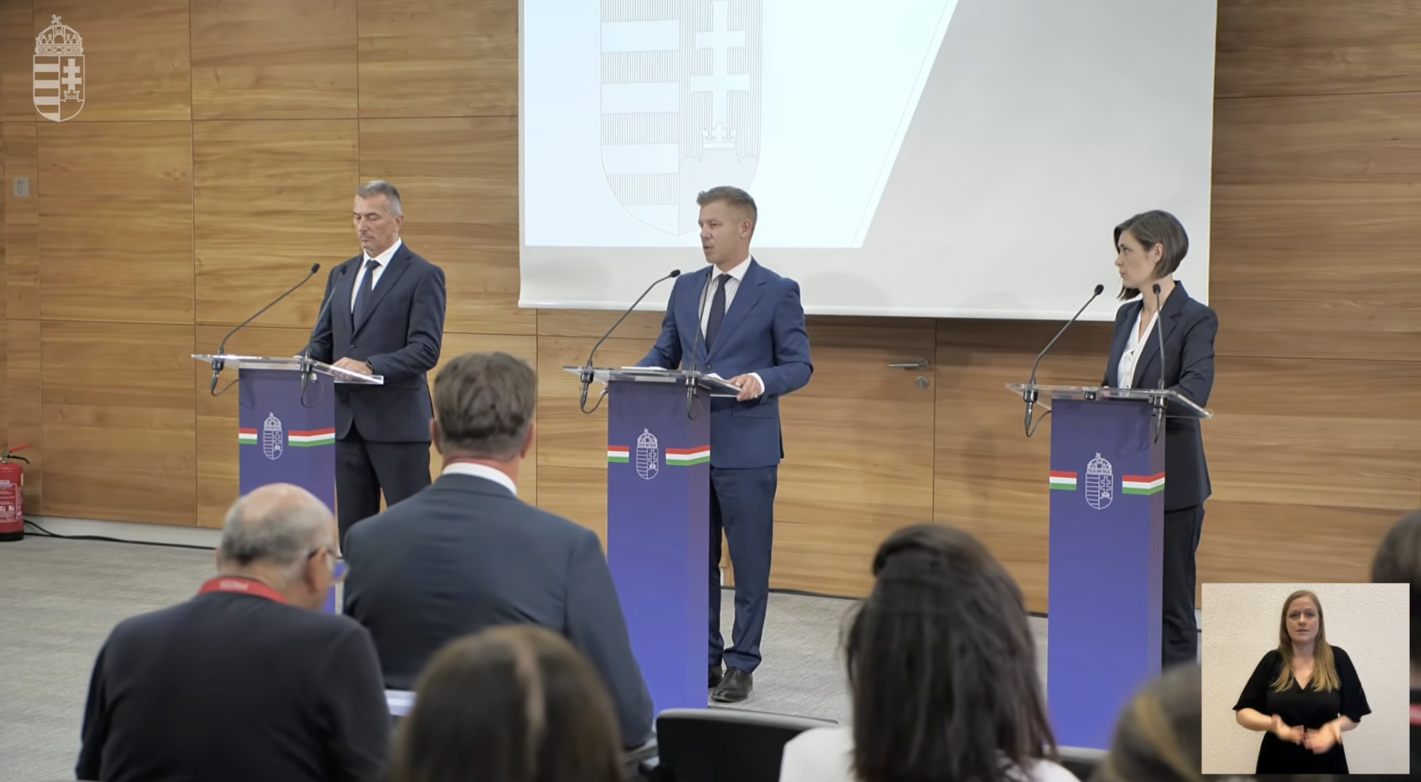 Összehívták a kormány védelmi munkacsoportját, már este érkezhetnek bejelentések