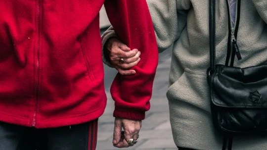 Szakértő: akár 50 ezren, de még többen is lehetnek az idősotthonok várólistáin