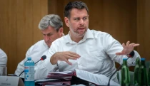 Kiemelt beruházásokat állított le a kormány, itt a teljes lista