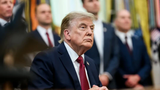 Csak úgy dől a pénz az olajcégekhez, Trump szerint már túl sokat keresnek. Mi következhet?