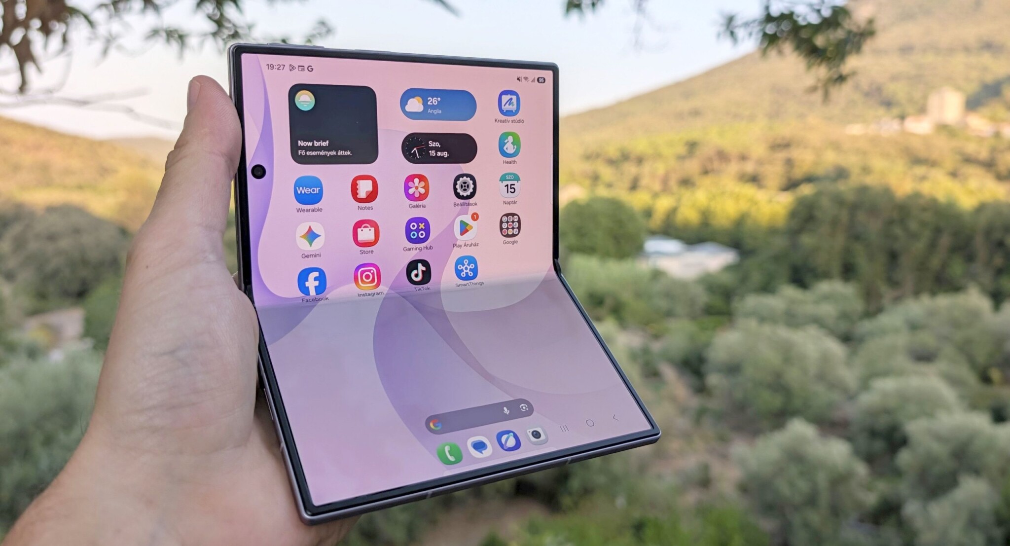 iPhone Fold hajtogat
