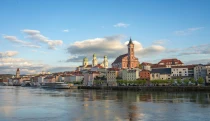 Összedől a dunai szállodahajózás, zuhannak az árak, azaz: most érdemes kipróbálni