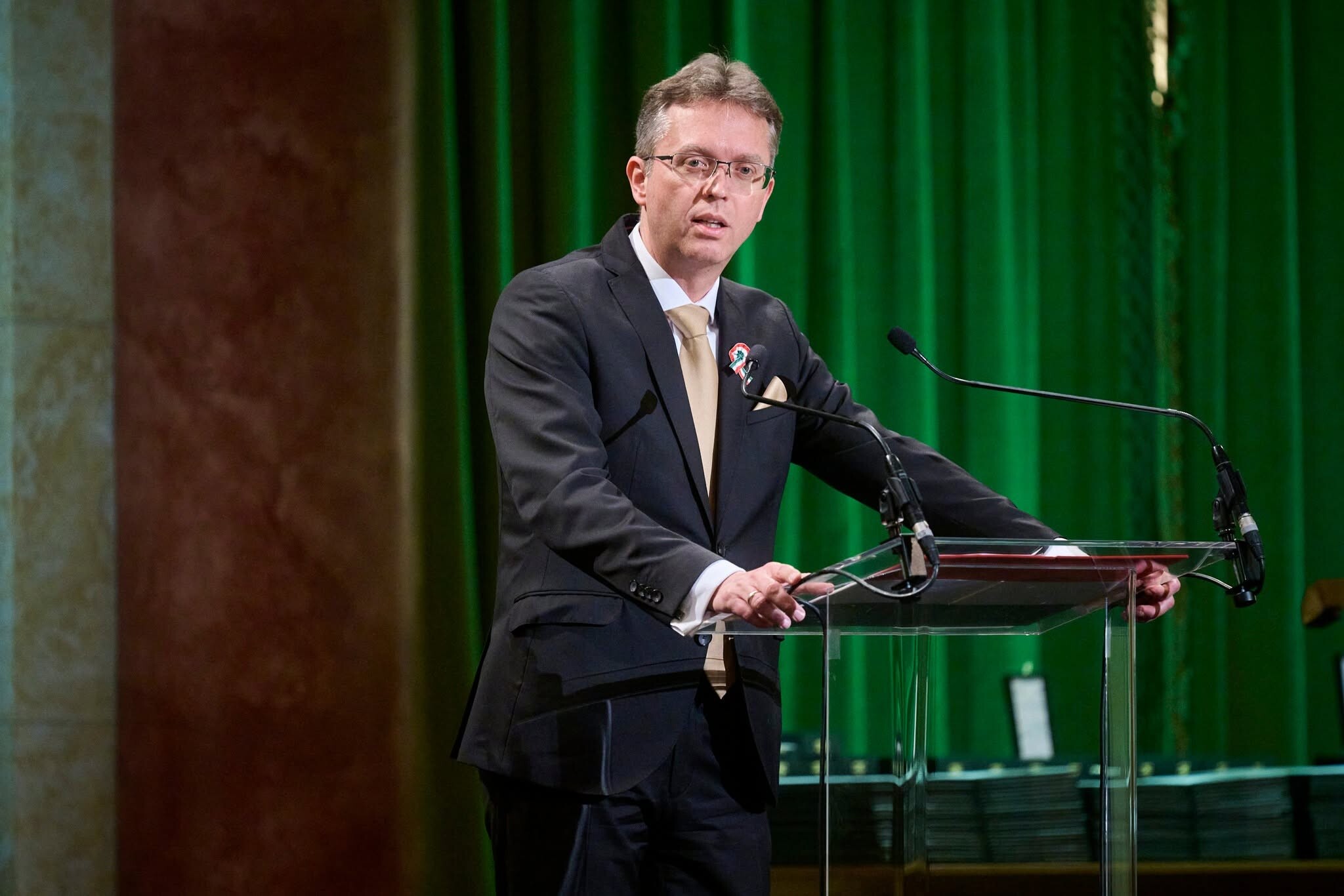 Kimondta az ügyészség: Hankó irányításával, politikai szempontok alapján osztották szét az NKA 17,3 milliárdját