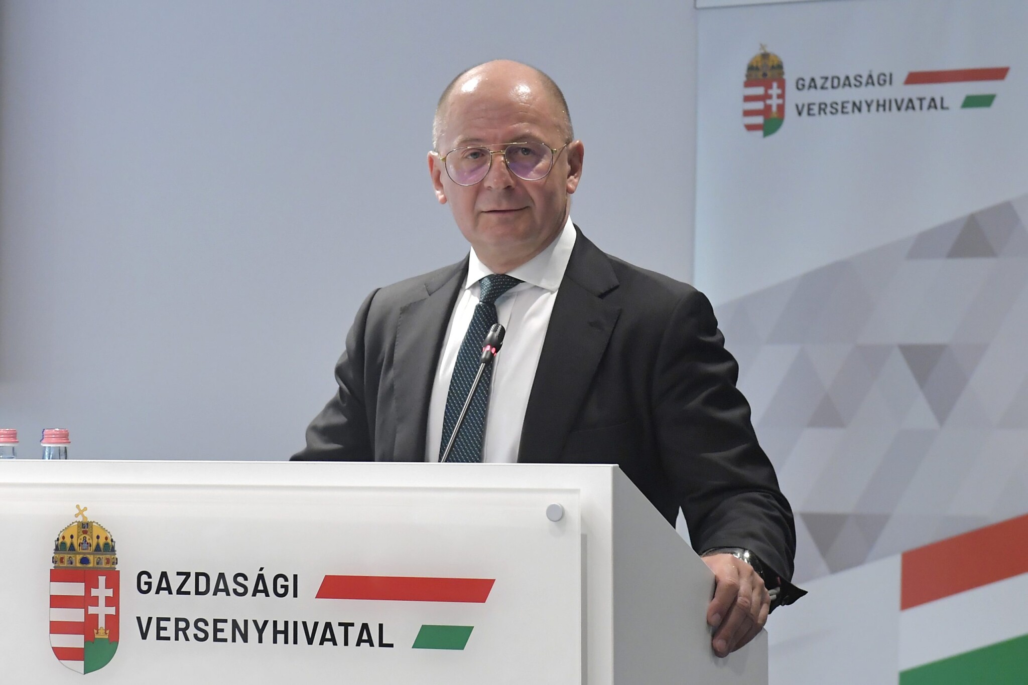 G7: Lázadás tört ki a Gazdasági Versenyhivatalban, lemondásra szólították fel a vezetést