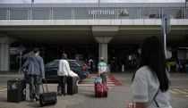 Dől a pénz a Budapest Airportból, a NER emberei még mindig ott ülnek a vezetésben